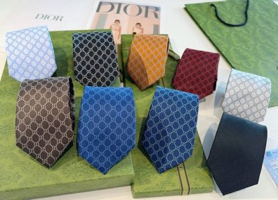G's new Gg logo printed tie for men, rare and classic small G logo jacquard, ide