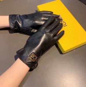 Fendi 2025 Fall/Winter Lambskin Embroidered Gloves for Touchscreen Phones. Wort