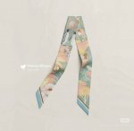 Hermes "Wonderland" Twilly scarf Twilly scarf 100% silk This small silk accesso