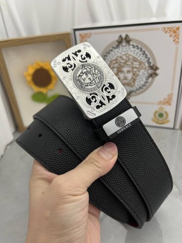 Product name: Versace. Versace Material: Original cowhide belt 100% first-layer