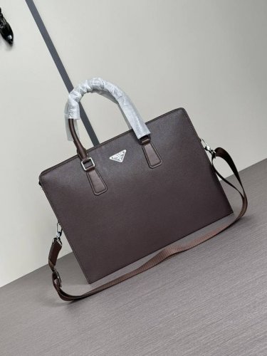 Top-tier counter-selling high-end and hottest item, the latest Prada palm-print