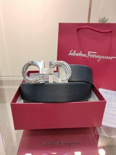 Ferragamo's new seamless double-sided top-grain cowhide, real material, very te