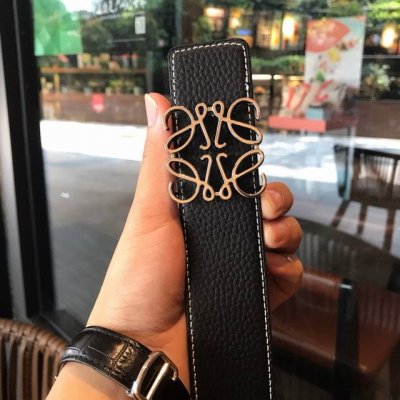 Loewe's top-of-the-line, original, imported double-sided lychee-patterned belt,