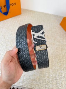 Product Name: Louis Vuitton Belt - Original Single Belt Model: Hook, Classic Pur