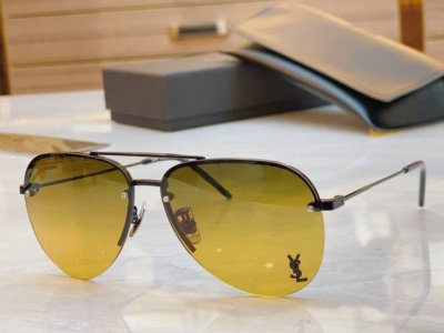 Saint Lauren* new eyewear frames. Model: Classic11M, Size: 59mm 23-145 DDD