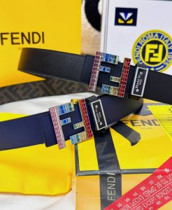 crystals inlaid with colored diamonds. 24K pure steel buckle, never-fading impor