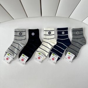 Special counter packaging Luluemon's new mid-length stacked socks! Five pairs pe