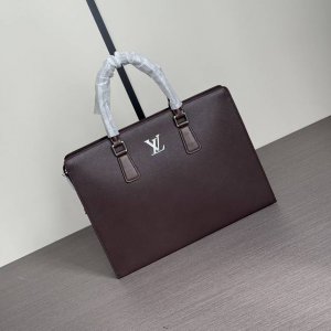 The latest hot-selling Lv briefcase from the top-tier counter, high-end, and fie