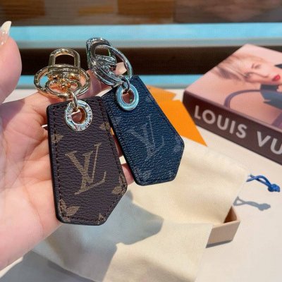 Lv Presbyopia Series M Keychain Bag Car Key Pendant Dauphine Dragonne keychain h
