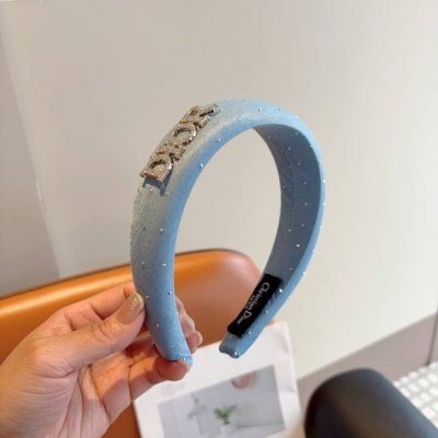 with packaging Dior's new full diamond letter headband, high-quality headband m