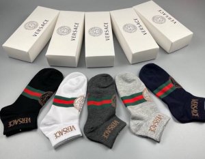 Special offer: Versace new men's socks, five pairs per box, made of pure cotton