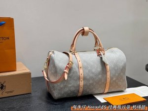 Super cool medium-sized denim Keepall travel bag My most frequently used bag for