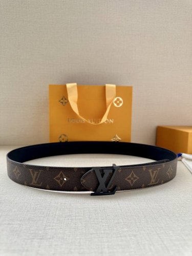 3.4 Width Lv Trunk Double-Sided Belt Crafted From Grained Leather, Blending Mode