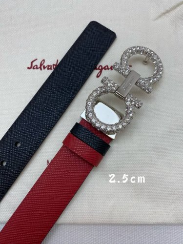 Ferragamo 25mm metal Gancio double buckle, women's double-sided cowhide leather,