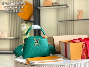 Premium-grade, fully packaged, premium original leather M21164, emerald with ost