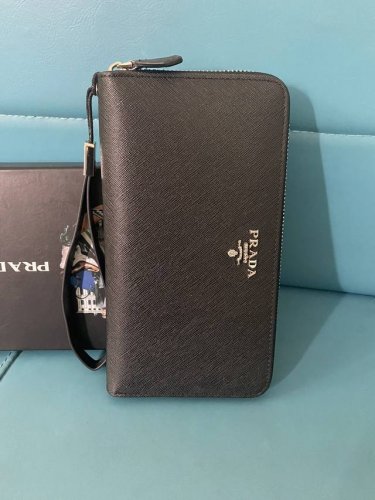 Classic Large Zipper Wallet: A classic, simple and stylish design, developed by