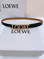 Loewe smooth cowhide leather belt, metal Loewe logo on the side, copper hardware