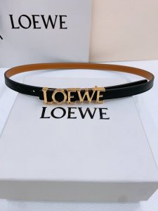 Loewe smooth cowhide leather belt, metal Loewe logo on the side, copper hardware
