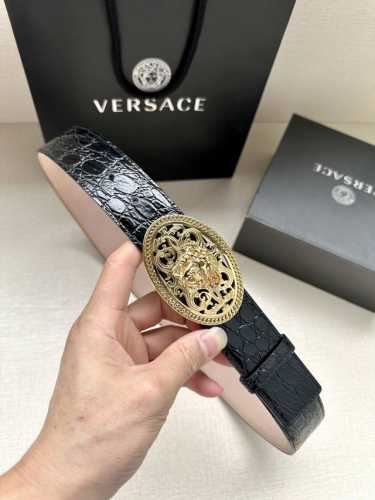 Width 4.0Cm Versace Head Logo The 3D Hollow Medusa On The Belt Buckle Gives This