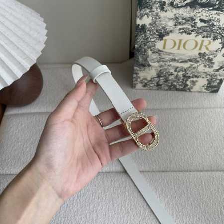 This Dior belt is crafted from smooth cowhide and features a classic metal Cd b - Click Image to Close