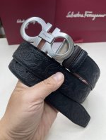 Fila double-sided imported calfskin, with a delicate and soft feel. Paired with