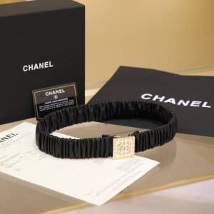 Chanel Cc square resin white and black logo, small square brass logo buckle, cal