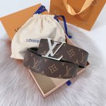 Delivery counter full gift box packaging. Lv 40 mm double-sided belt with canva