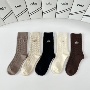 Special Packaging Alo New Cashmere Embroidered Mid-Length Slouch Socks! Five pai