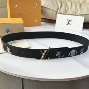 L0Uis Vuitt0N This season's new men's belt from Donkey Kong is 40mm wide and fea