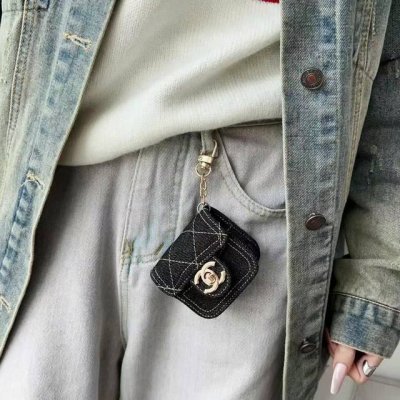 Need crossbody chain and 5 Chanel Bluetooth headset bag, denim headset bag penda