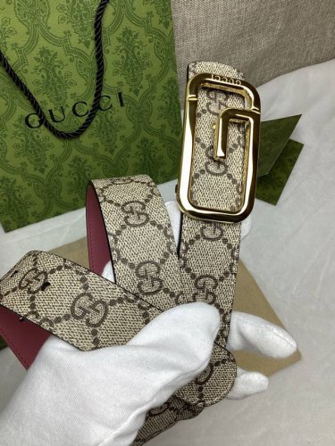 3.0 width, reversible belt. This eye-catching belt is part of the 2026 Early Spr