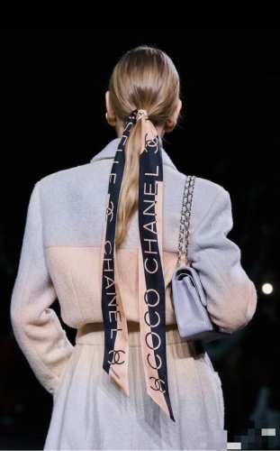 Chanel Twilly scarf is here, Chanel 24K contrast color 160, A real cutie, Every