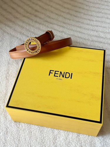 Fendi Fendi women's small waist width 2.0Cm Made of double-sided smooth first la