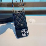 New products are on the shelves, Chanel card holder mobile phone case, ring buck
