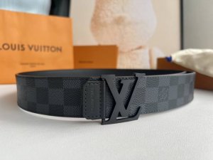 L Brand Men's Must-Have Business Casual Belt