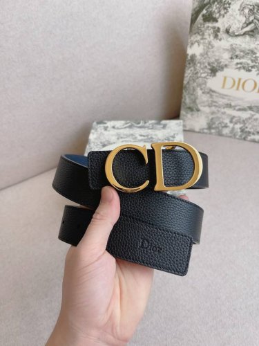 Original quality. Dior men's casual belt series. Simple metal "Cd" logo, embodyi