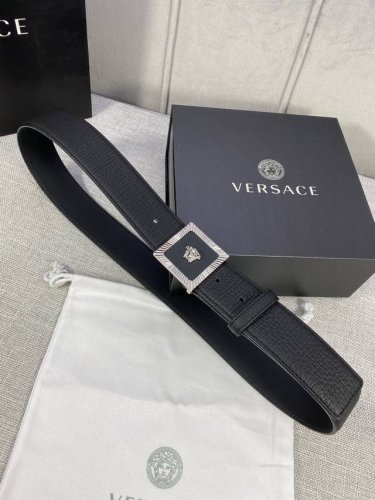 Width: 4.0Cm Versace This belt features the iconic Versace Medusa head buckle, h
