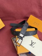 Lv 3.5 belt, a Slender belt with sleek lines and a modern style, offering unpara