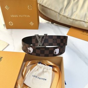 L0Uis Vuitt0N's latest upgraded version from the boutique, featuring brand new c