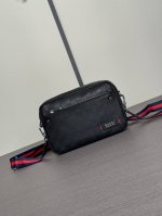 The latest hot-selling Gucci clutch and crossbody bag, a universal model, is now