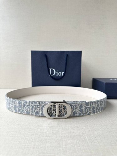 Width 3.5Cm Dior Inspired By The Iconic Bag Of The Same Name The Montaigne Belt