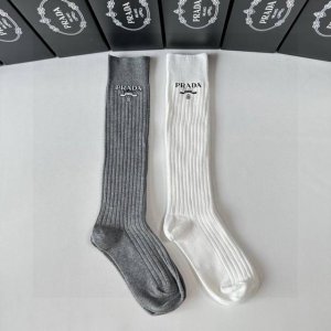 Special Packaging Prada Hot Selling New Arrival Luxury Knee-High Socks/Calf Slou