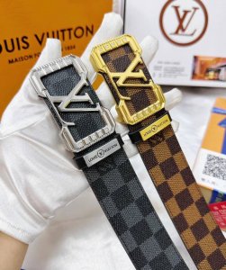 Belt: Lv..Louis..Vuitton inlaid with diamonds Belt: Top original replica quality