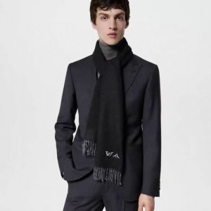 Lv Louis Vuitton's latest double-sided cashmere scarf! Export order. For those w