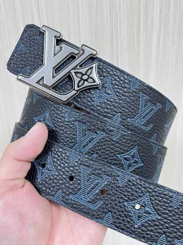 4.0 Wide 2025 New Arrival: The LV Pyramide belt, crafted from natural calfskin a