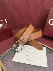 G pin buckle Gucci style number 673921 Ag 601254. Surface material is custom imp