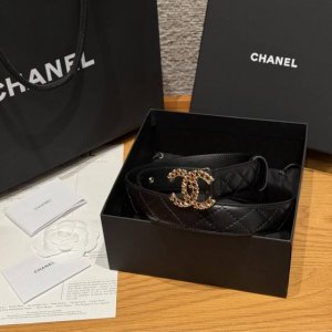 Chanel New Women's Belt Ddd. Features the classic metal double C logo, made of d