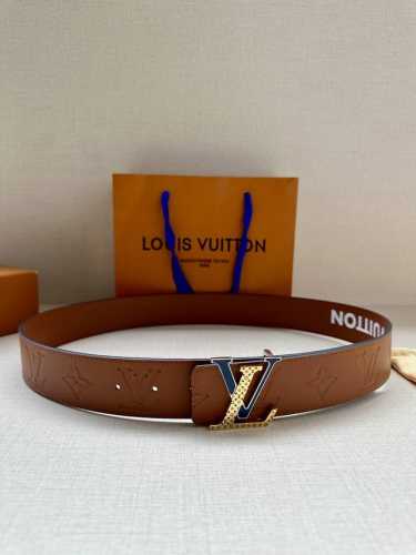 Special 4.0 Width Lv Initiales Double-Sided Belt Has A Larger Grain Texture Of X