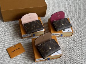 comes with a box L's new monogram wallet! Do you dare say you can resist its au