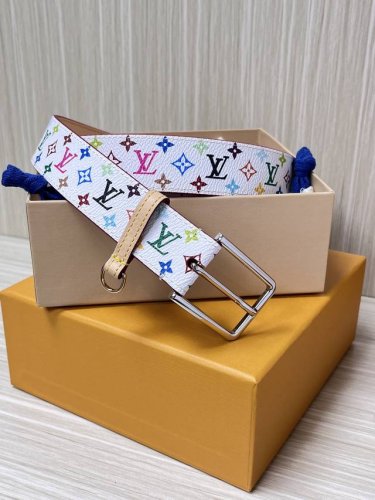 New season, 3.0Mm white color, Louis Vuitton and Japanese artist Takashi Murakam